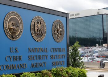 NSA, Cyber Command should continue to share a leader, a key review suggests