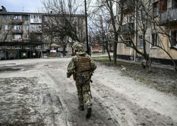 3 face death penalty as Donetsk court charges foreigners as ‘mercenaries’ – POLITICO