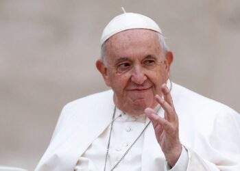 Pope Francis condemns use of mercenaries in Ukraine