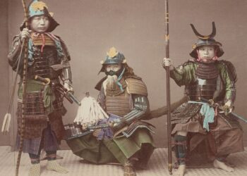 What’s the Difference Between a Samurai and a Ninja?