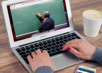 Low engagement in corporate training? Custom eLearning Solutions can help